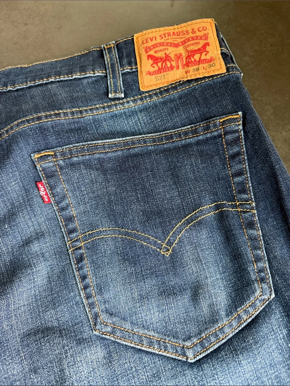 Levi's Men's Dark Blue Bootcut Jeans 527